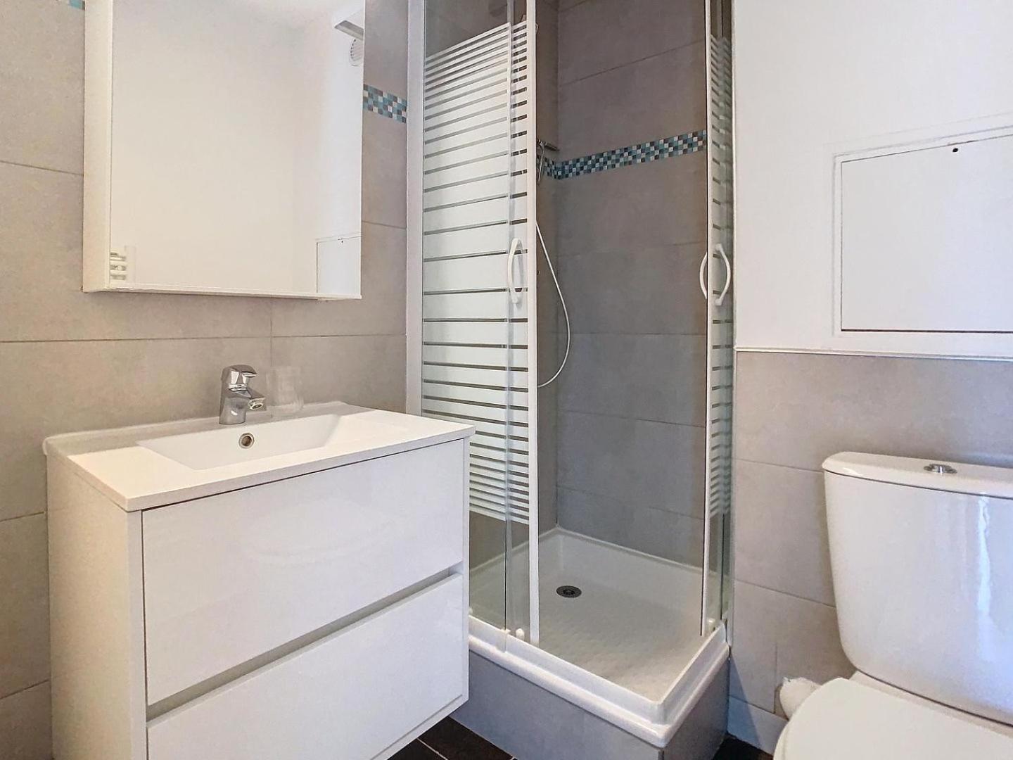 Studio Cosy Entre Disney Et Noisy Le Grand Luaran gambar